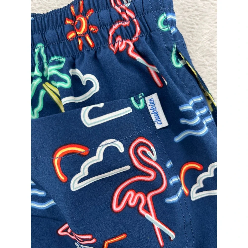 Chubbies Swim Trunks Mens Medium Navy Neon Flamingo Palm Tree 5.5